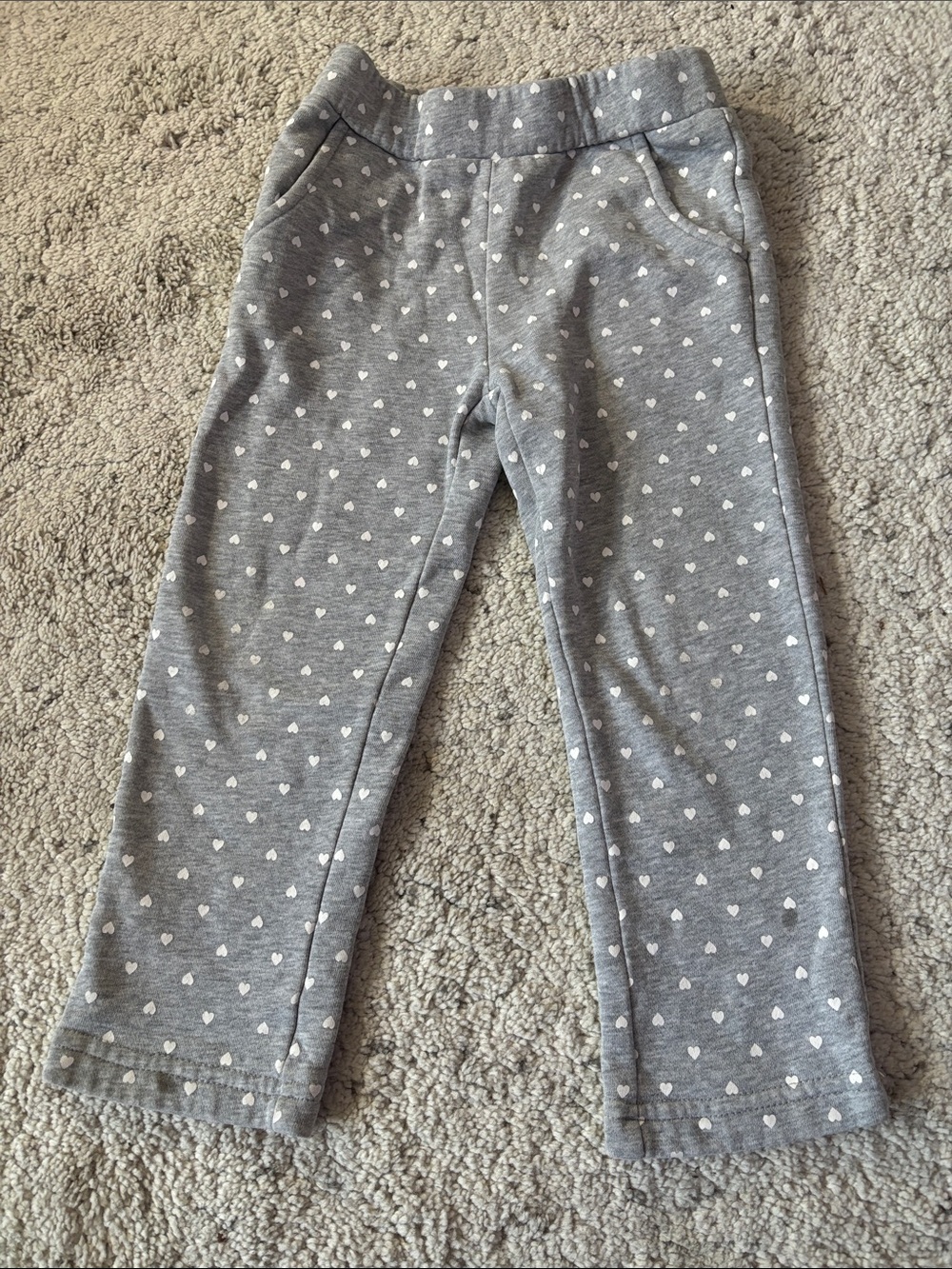 GAP Grey Sweatpants With White Heart Print Girls Size 4Y